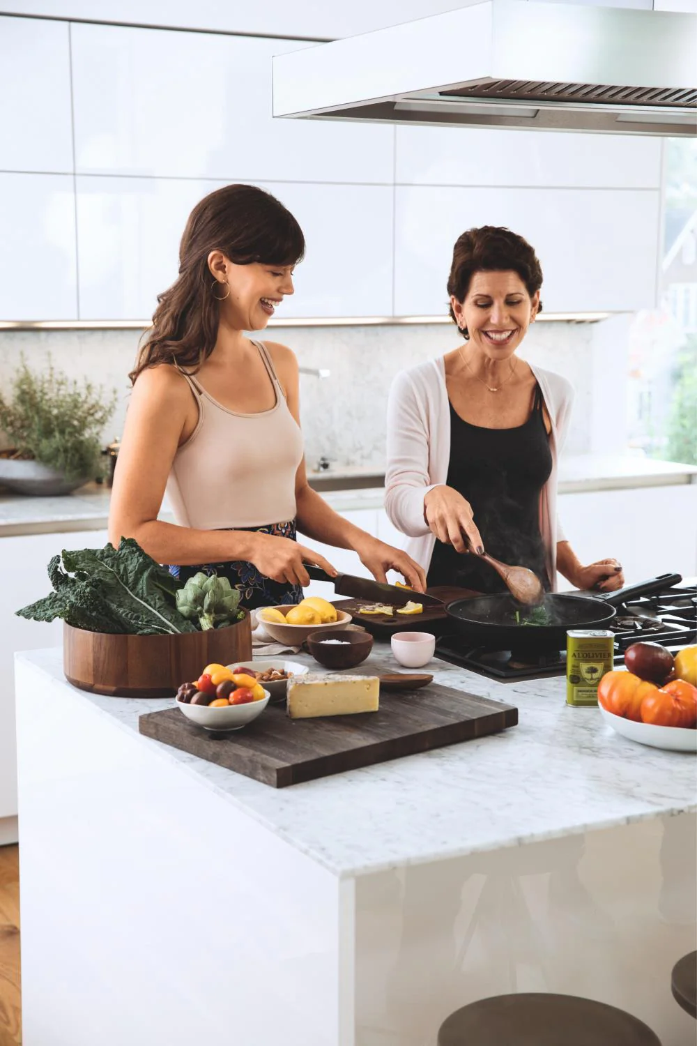 Amoena Valletta Mastectomy Camisole, Black (70229) - Image 4